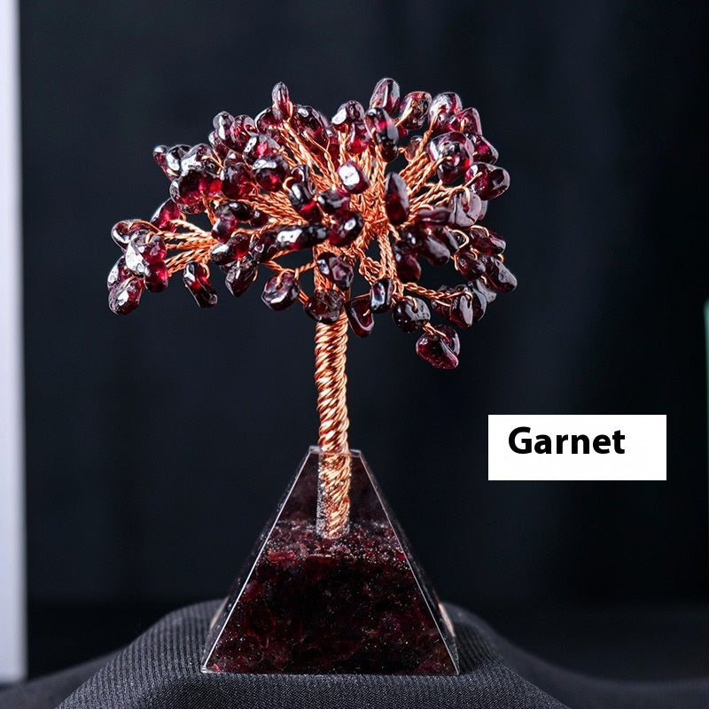 Resin Pyramid Base Crystal Decorative Ornaments